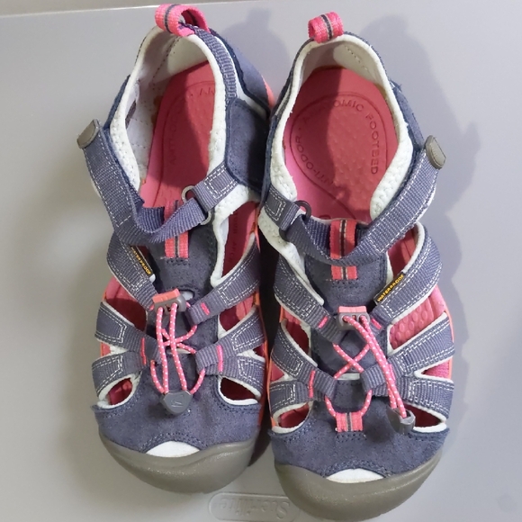Keen Shoes - Keen Women's Sporty Pink and Gray Sandals